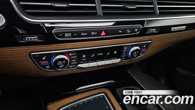 Audi Q7 2016 — фото 19