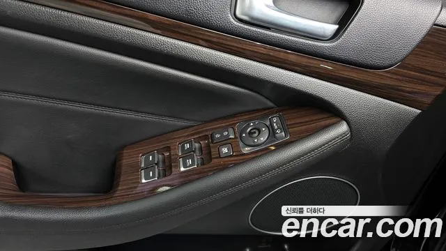 Kia K7 2015 — фото 18