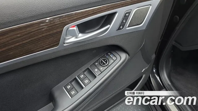 Genesis G80 2018 — фото 17