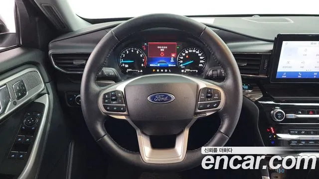 Ford Explorer 2021 — фото 13