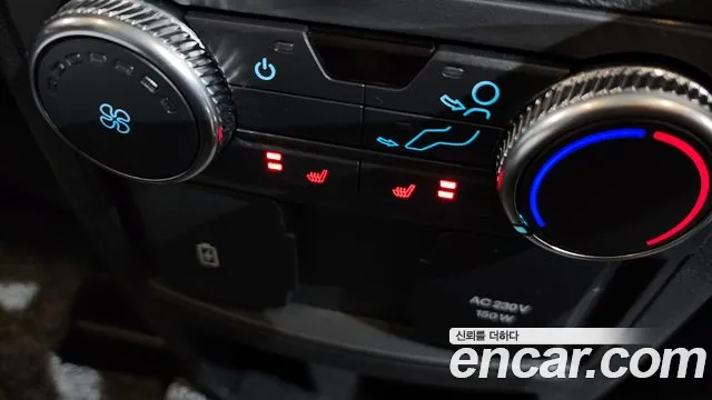 Ford Explorer 2021 — фото 19