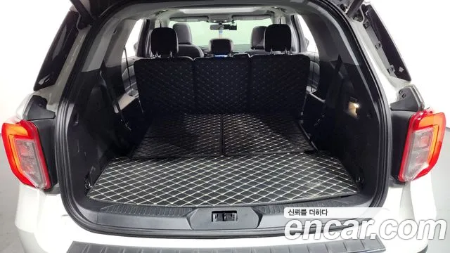 Ford Explorer 2021 — фото 20