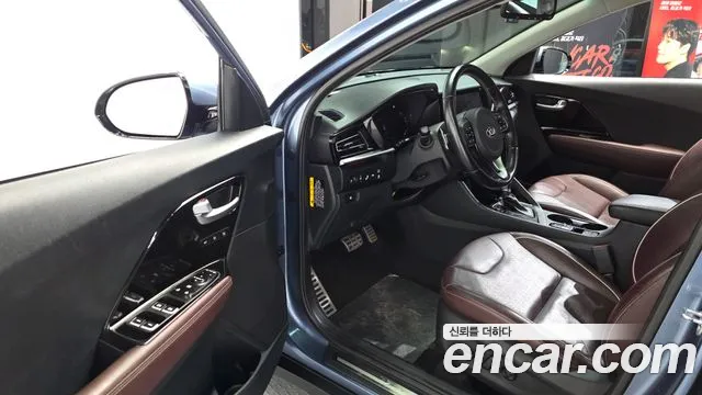 Kia Niro 2020 — фото 11