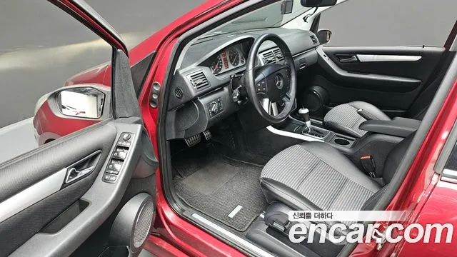 Mercedes-Benz B-Class 2008 — фото 12