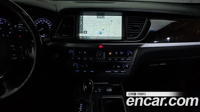 Hyundai Genesis 2016 — фото 14