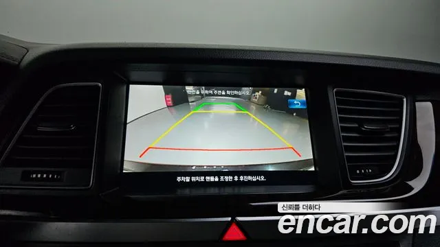 Hyundai Genesis 2016 — фото 15