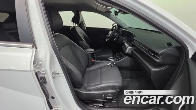 Hyundai Kona 2025 — фото 10