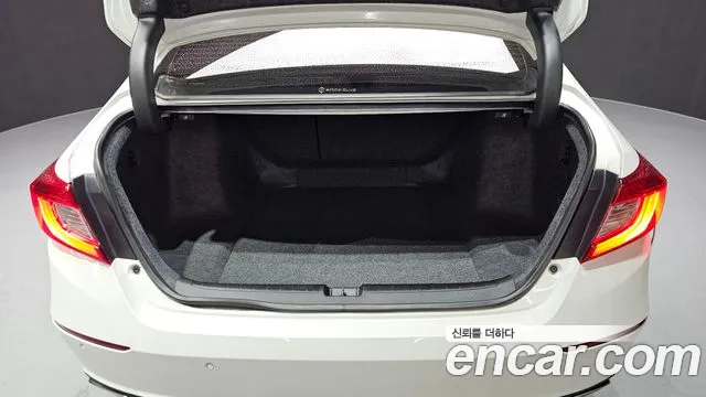 Honda Accord 2022 — фото 20