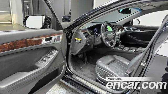 Hyundai Genesis 2015 — фото 11