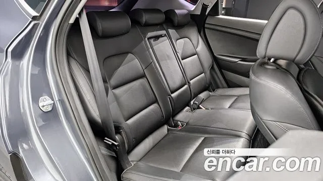 Hyundai Tucson 2018 — фото 12