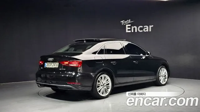 Audi A3 2018 — фото 2