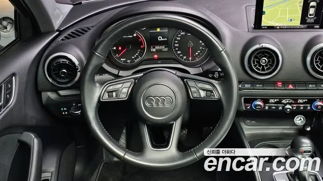 Audi A3 2018 — фото 14