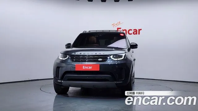 Land Rover Discovery 2019 — фото 3