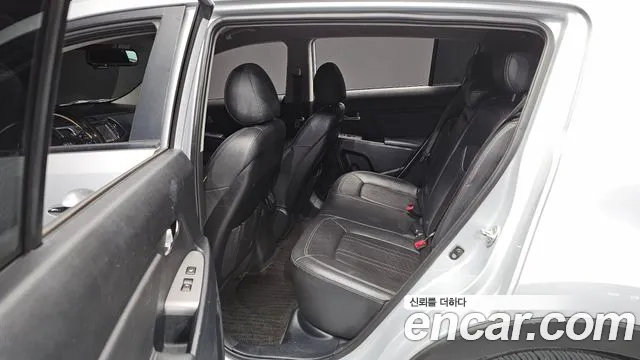 Kia Sportage 2015 — фото 11