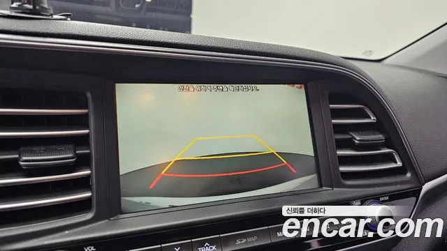 Hyundai AVANTE 2019 — фото 15
