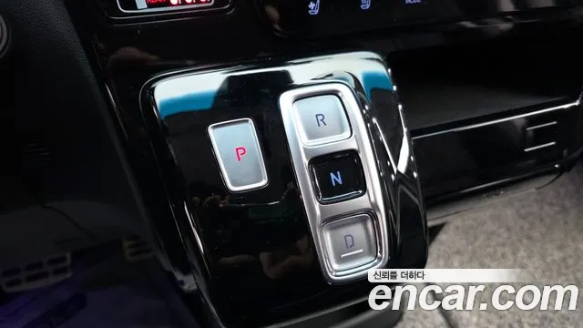 Hyundai Staria 2022 — фото 9