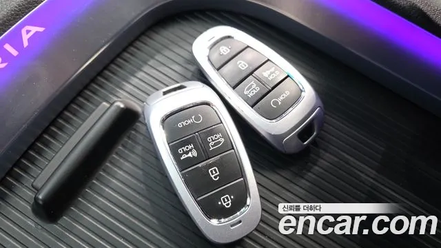 Hyundai Staria 2022 — фото 18