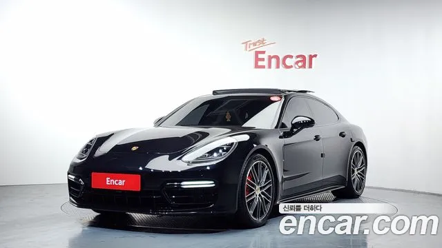 Porsche Panamera 2020 — фото 1