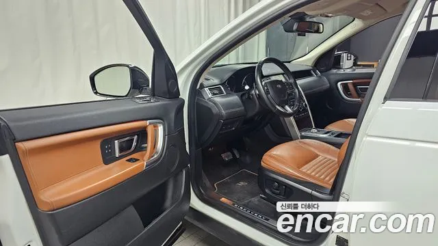 Land Rover Discovery Sport 2016 — фото 10