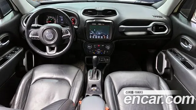 Jeep Renegade 2018 — фото 7