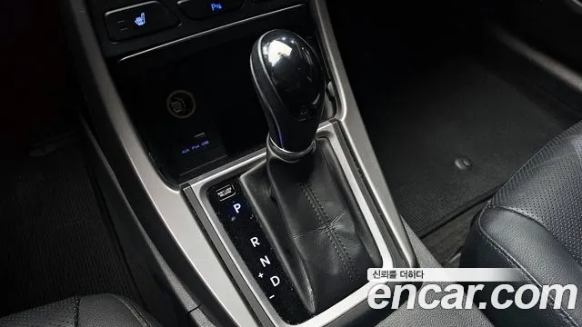 Hyundai AVANTE 2016 — фото 9