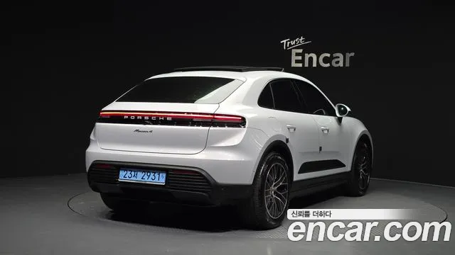 Porsche Macan 2025 — фото 2