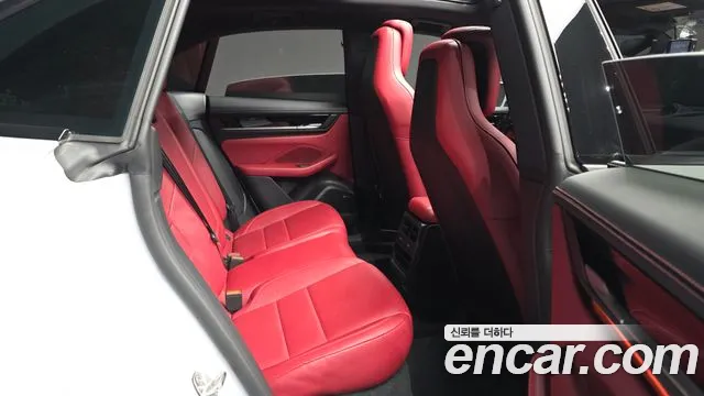 Porsche Macan 2025 — фото 12