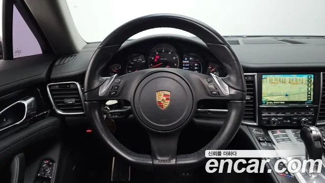 Porsche Panamera 2015 — фото 13