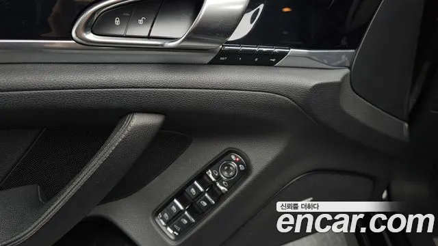 Porsche Panamera 2015 — фото 18