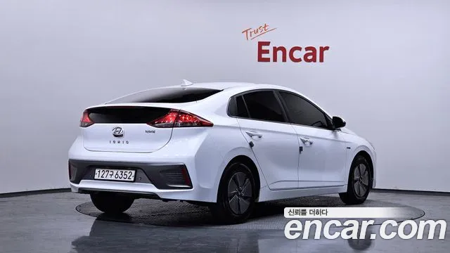 Hyundai Ioniq 2020 — фото 2
