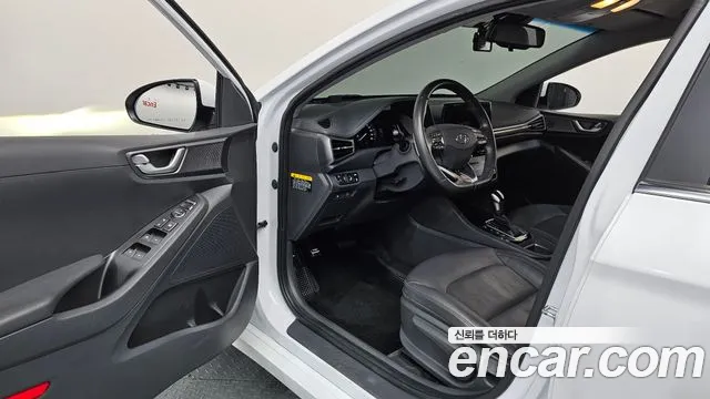 Hyundai Ioniq 2020 — фото 10