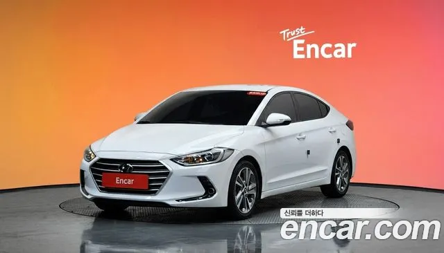 Hyundai AVANTE 2018 — фото 20