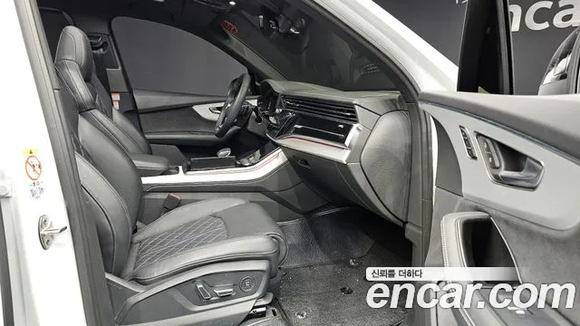 Audi Q7 2023 — фото 10