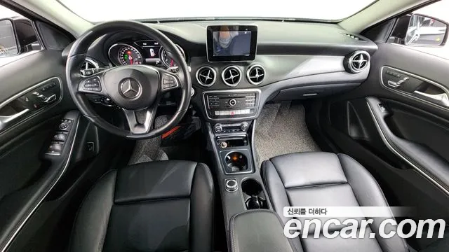 Mercedes-Benz GLA-Class 2018 — фото 7