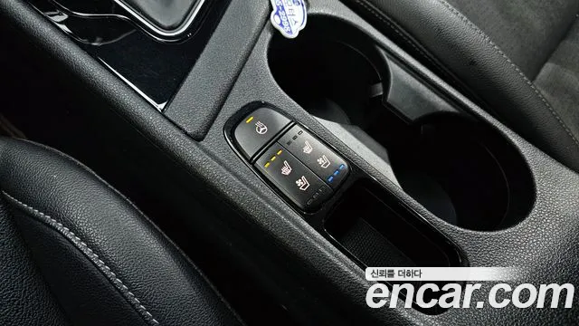 Kia Niro 2017 — фото 17