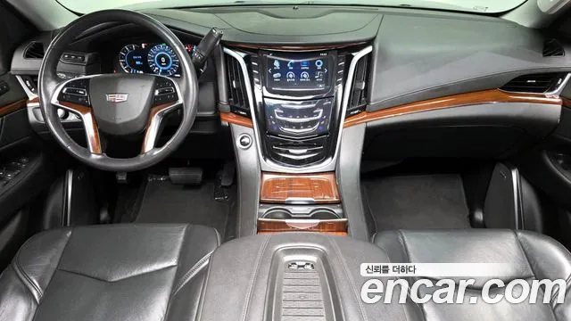 Cadillac Escalade 2018 — фото 7