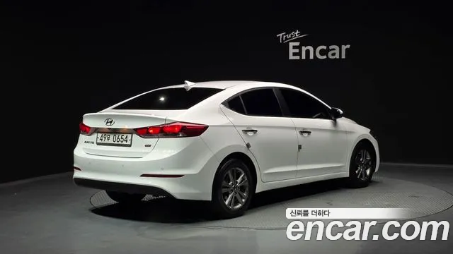Hyundai AVANTE 2016 — фото 2