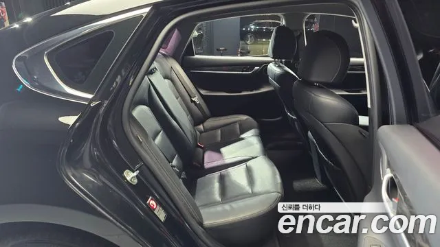 Hyundai Grandeur 2017 — фото 12