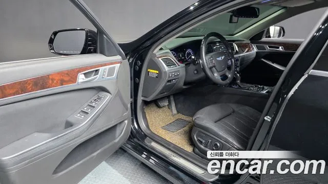 Hyundai Genesis 2016 — фото 11