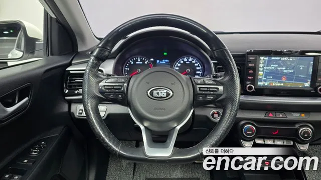 Kia Stonic 2018 — фото 13
