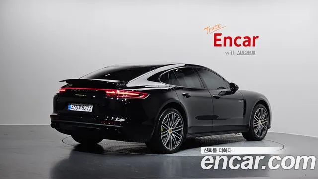 Porsche Panamera 2020 — фото 2