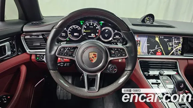 Porsche Panamera 2020 — фото 13