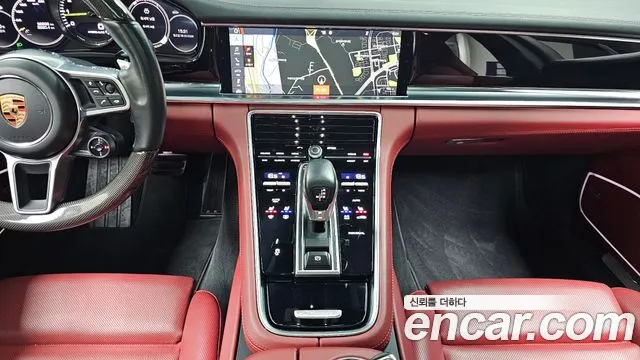 Porsche Panamera 2020 — фото 14