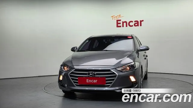 Hyundai AVANTE 2018 — фото 3