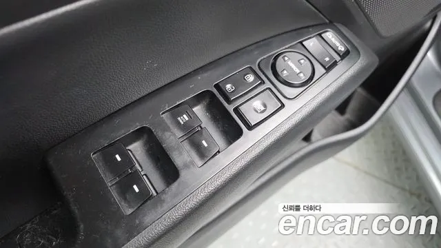 Hyundai AVANTE 2018 — фото 12