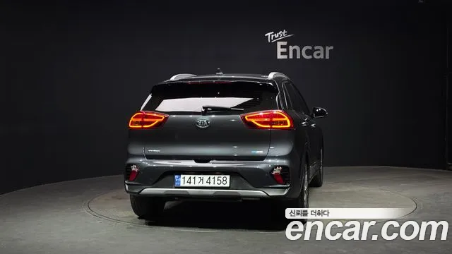 Kia Niro 2020 — фото 4