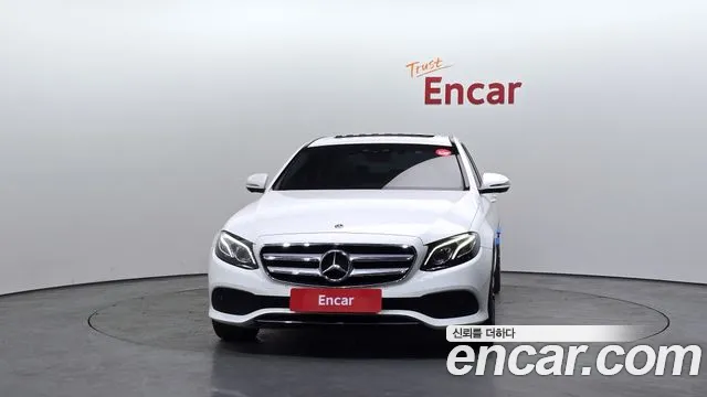 Mercedes-Benz E-Class 2018 — фото 3