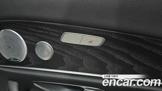 Mercedes-Benz E-Class 2018 — фото 18
