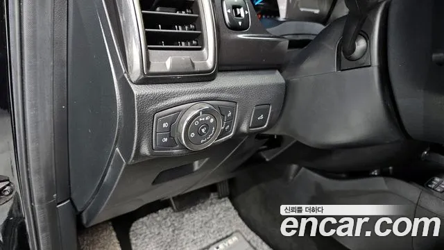 Ford Ranger 2022 — фото 17