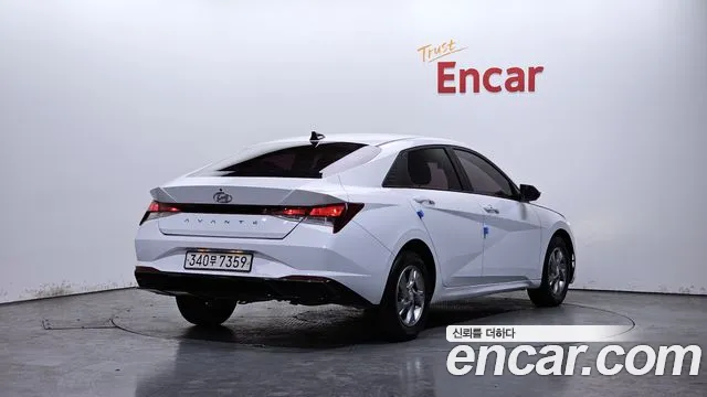 Hyundai AVANTE 2021 — фото 2